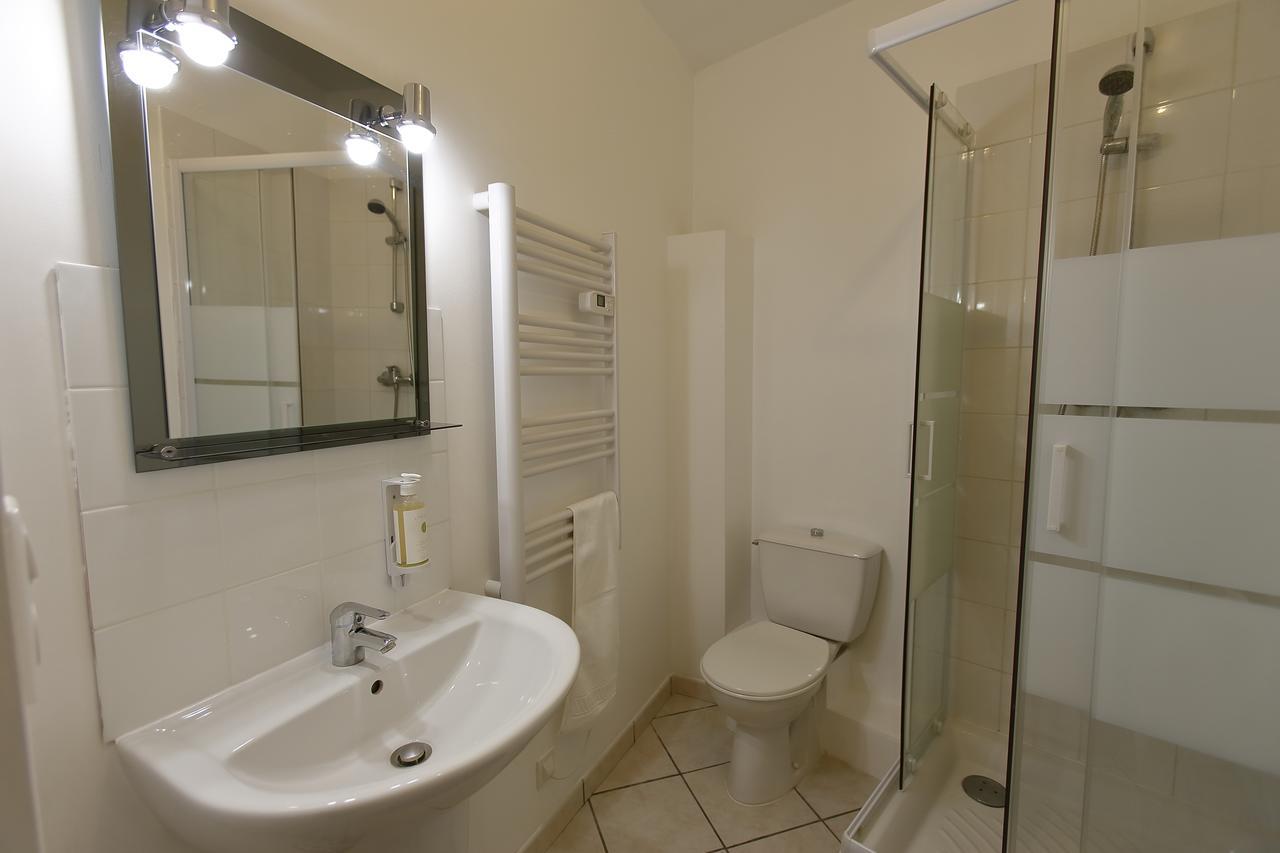 Appart'Hotel De La Tour Troyes Bagian luar foto